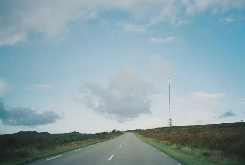 nuage et antenne