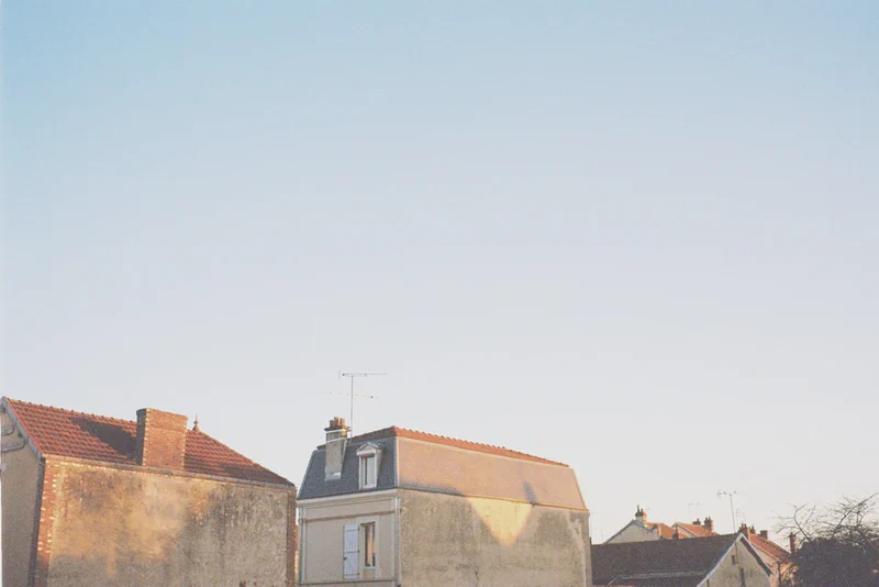 17 - Vacances, inconnues et la poule - 4617aa72 D124 45fe 9884 537aedb5dfe2