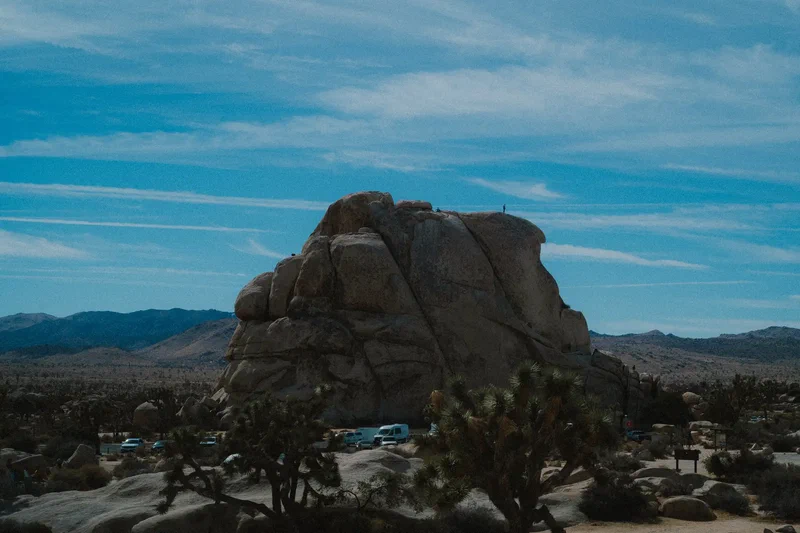 Gros rocher de granit dans le parc de Joshua Tree
